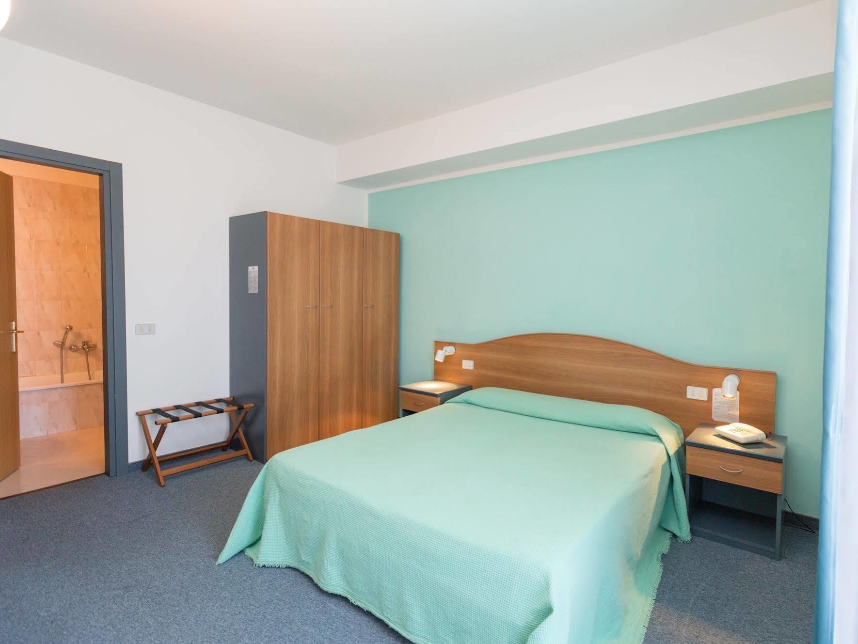 אבדיאה סאן סלבטורה Hotel Gambrinus מראה חיצוני תמונה