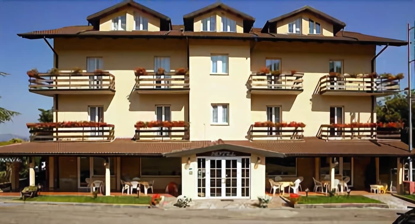 אבדיאה סאן סלבטורה Hotel Gambrinus מראה חיצוני תמונה