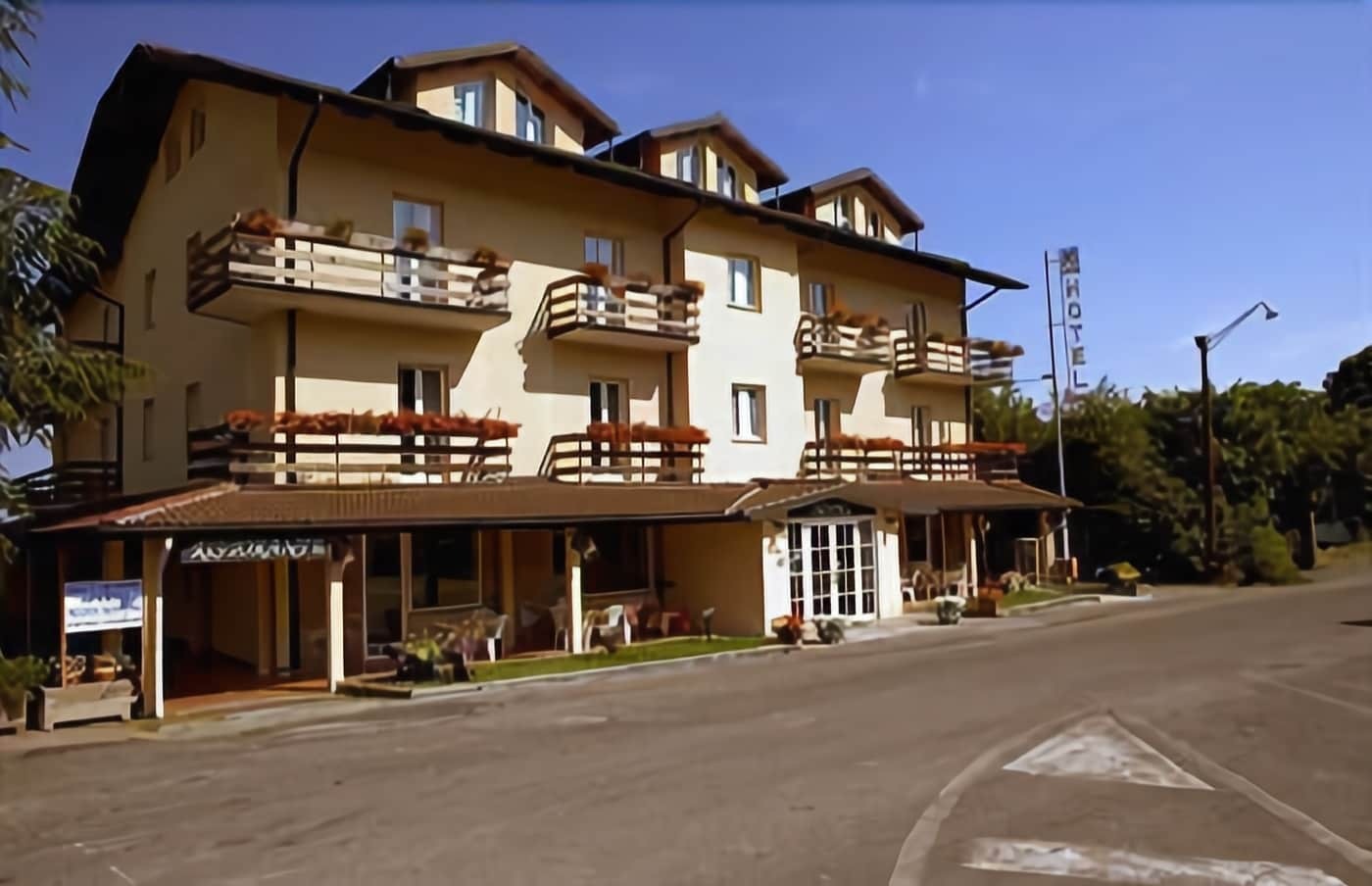 אבדיאה סאן סלבטורה Hotel Gambrinus מראה חיצוני תמונה